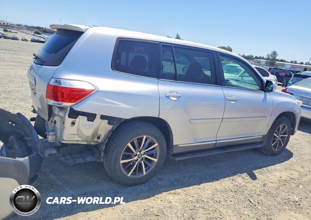 2012 Toyota Highlander Base VIN:5TDZK3EH0CS070651 - 3