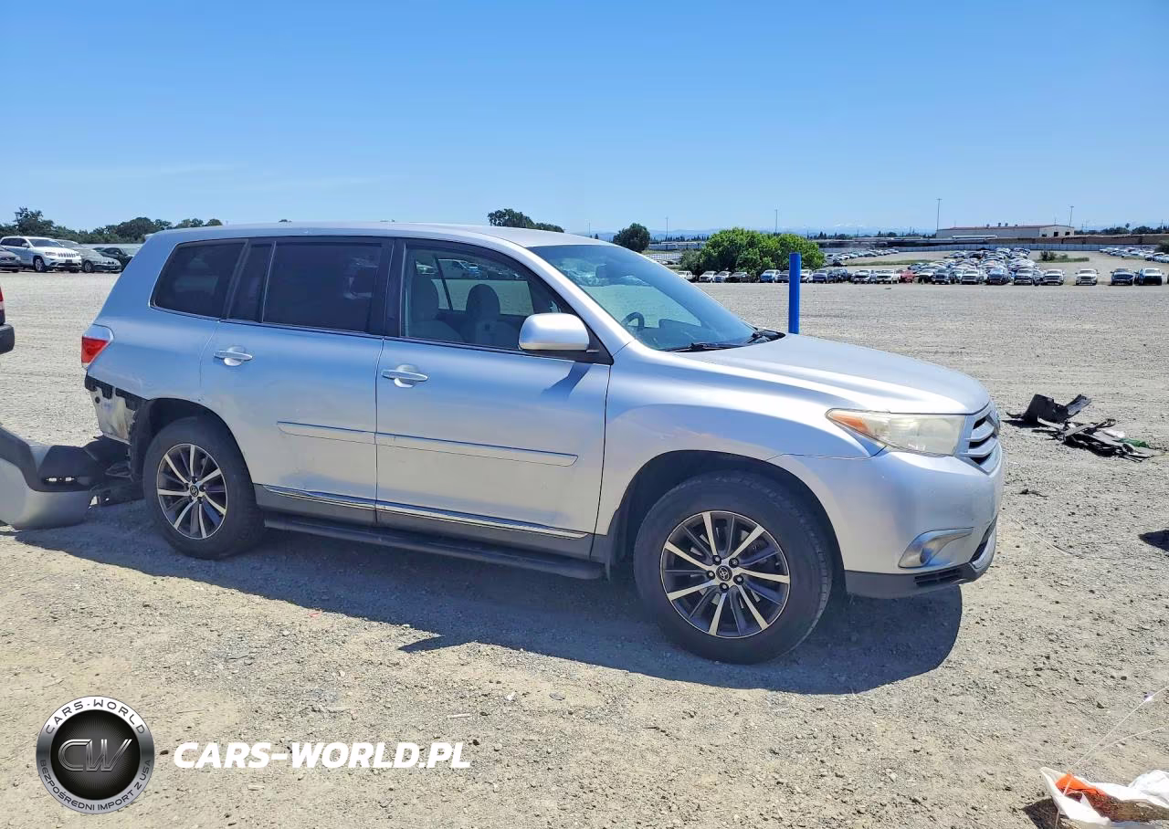 2012 Toyota Highlander Base VIN:5TDZK3EH0CS070651 - 4