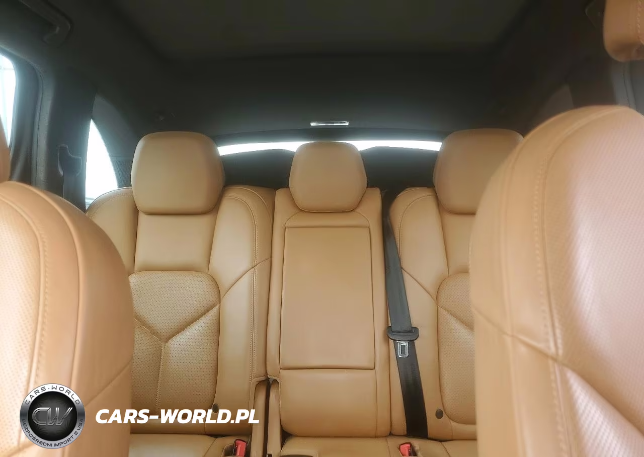 2015 Porsche Cayenne S VIN:WP1AB2A27FLA61149 - 10
