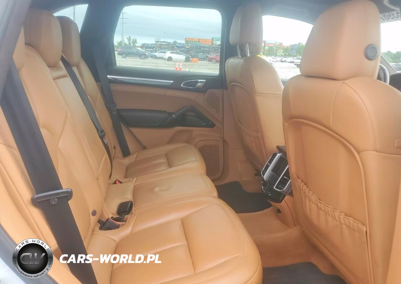 2015 Porsche Cayenne S VIN:WP1AB2A27FLA61149 - 11