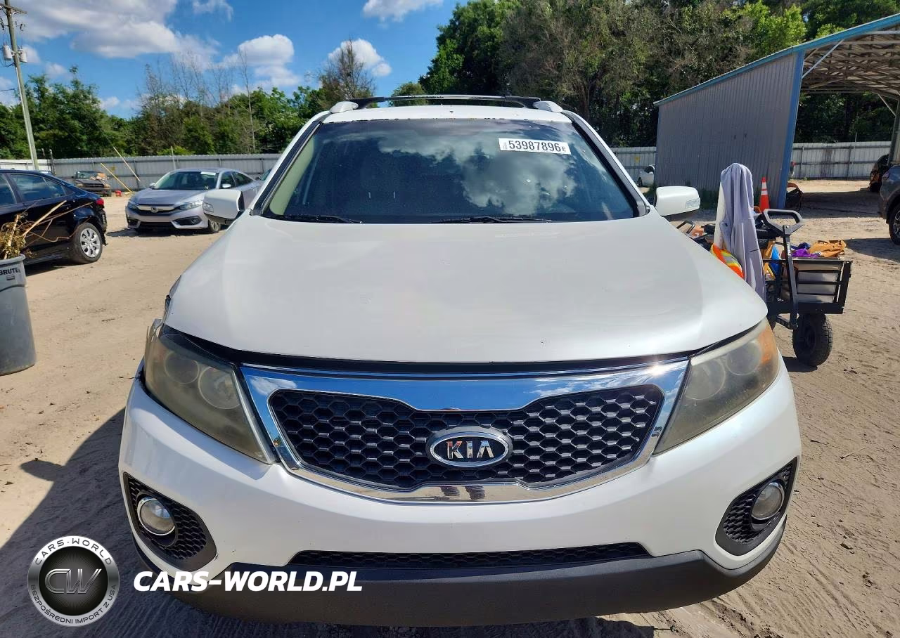 2012 Kia Sorento Lx VIN:5XYKT4A69CG257831 - 5