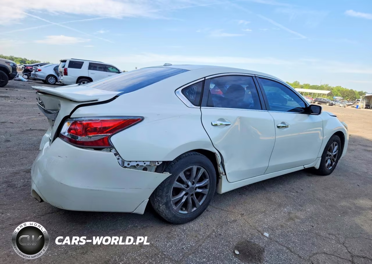 2015 Nissan Altima 2.5 S VIN:1N4AL3AP7FC589456 - 3