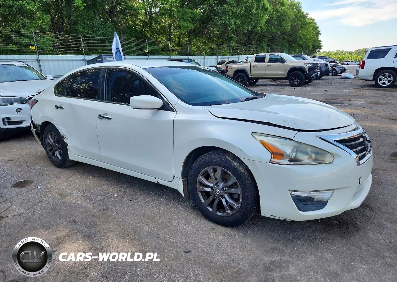 2015 Nissan Altima 2.5 S VIN:1N4AL3AP7FC589456 - 4