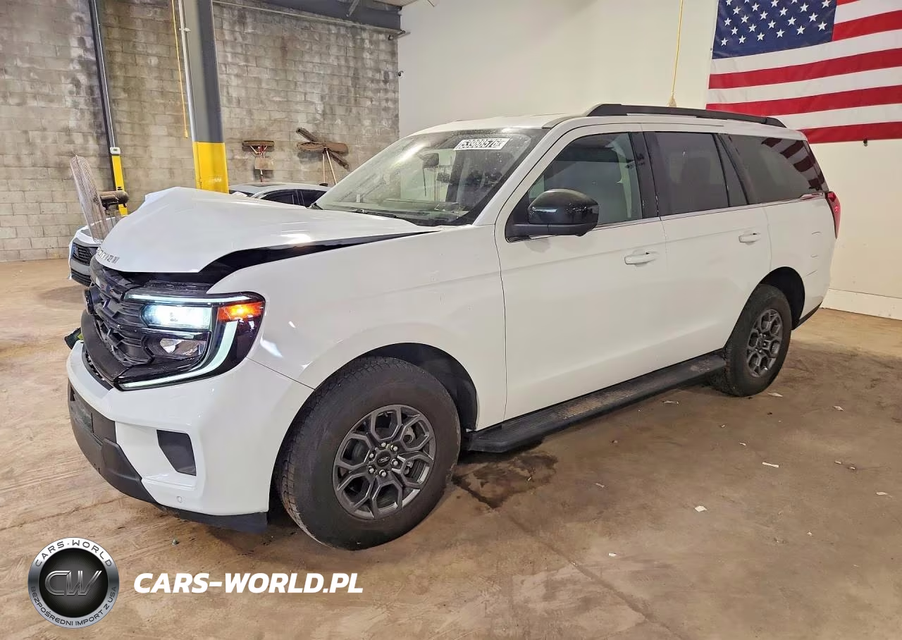 2025 Ford Expedition Active