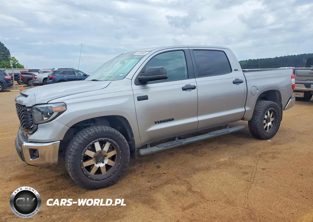 2017 Toyota Tundra Crewmax Sr5