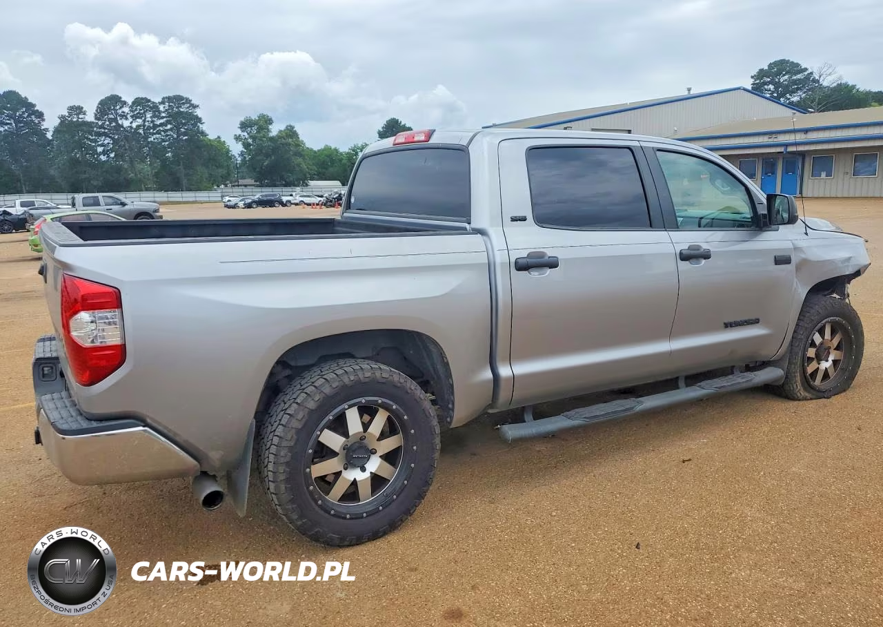 2017 Toyota Tundra Crewmax Sr5 VIN:5TFEW5F10HX218945 - 3