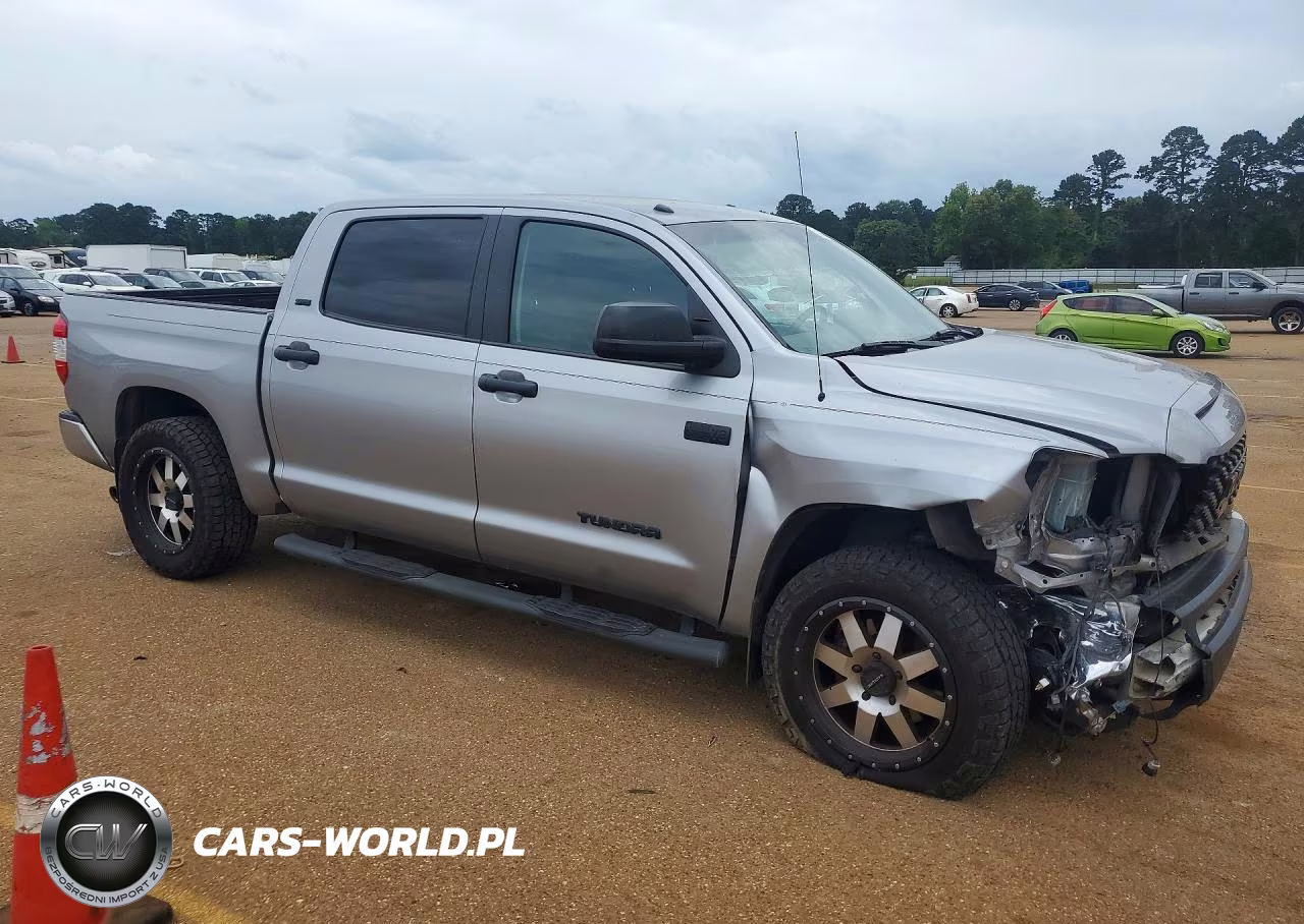 2017 Toyota Tundra Crewmax Sr5 VIN:5TFEW5F10HX218945 - 4