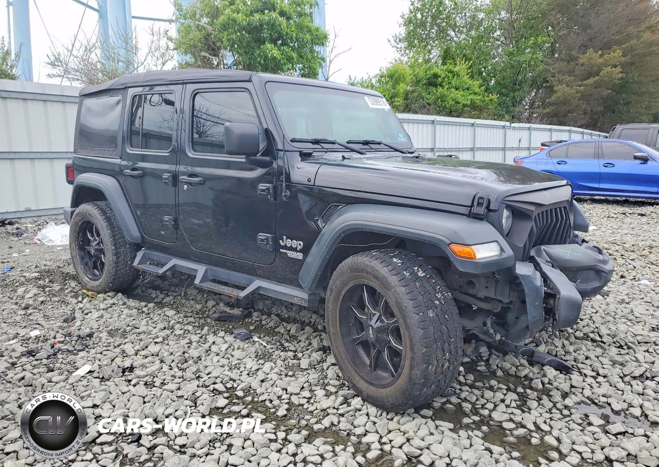 2018 Jeep Wrangler Unlimited Sport VIN:1C4HJXDN3JW262737 - 4