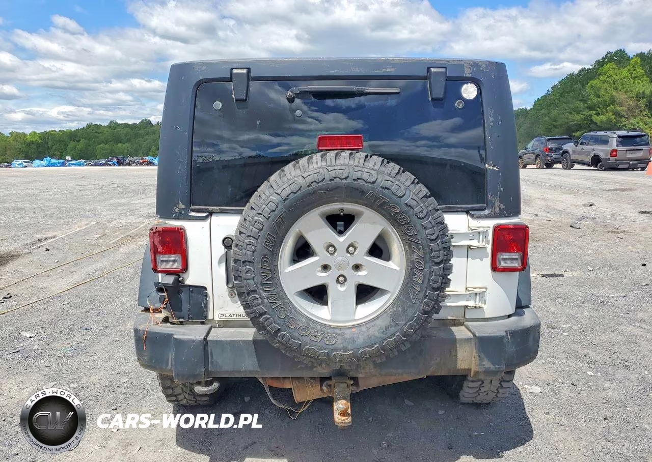 2017 Jeep Wrangler Unlimited Sport VIN:1C4BJWDG2HL678422 - 6