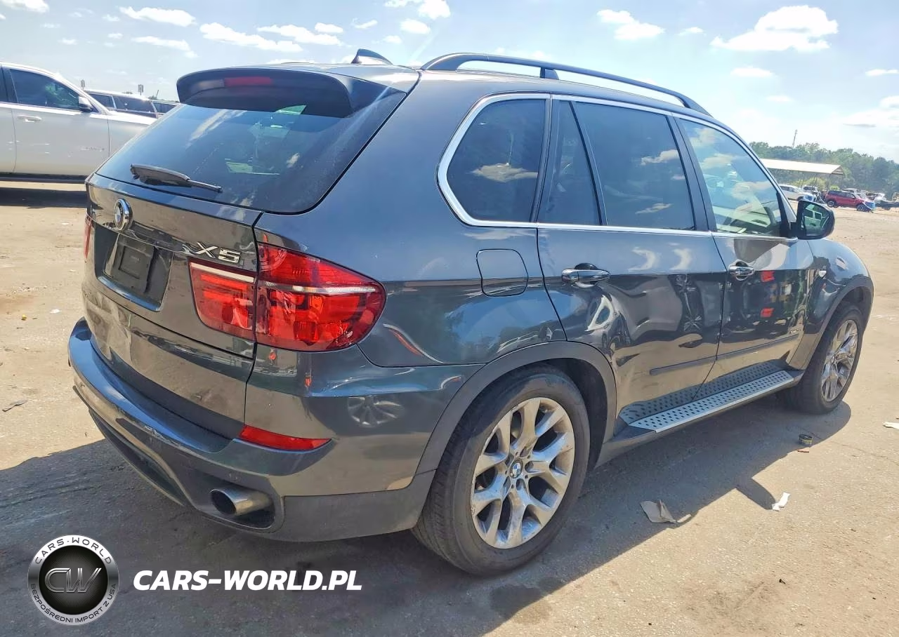2013 BMW X5 xDrive35I VIN:5UXZV4C54D0E03039 - 3