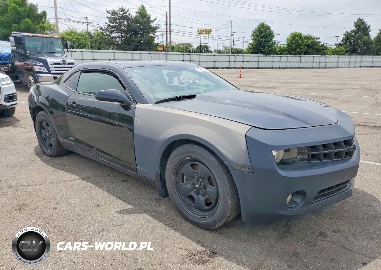 2013 Chevrolet Camaro Ls VIN:2G1FE1E36D9216122 - 4
