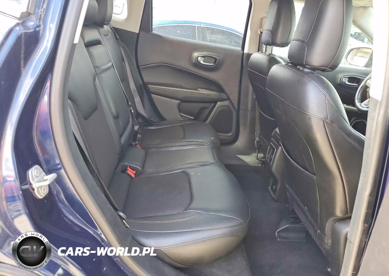 2018 Jeep Compass Latitude VIN:3C4NJCBB7JT293399 - 11
