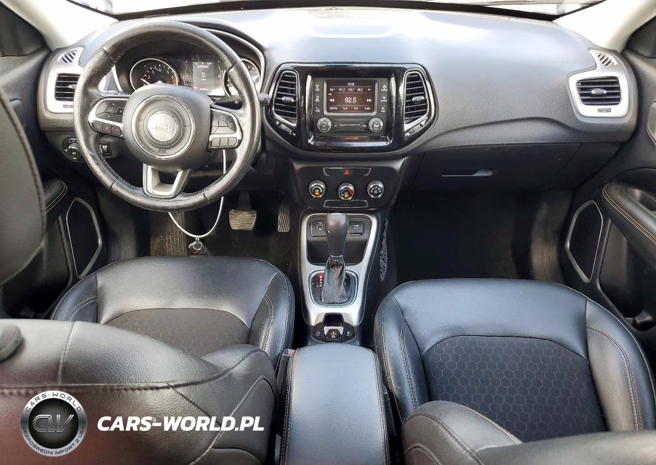 2018 Jeep Compass Latitude VIN:3C4NJCBB7JT293399 - 8