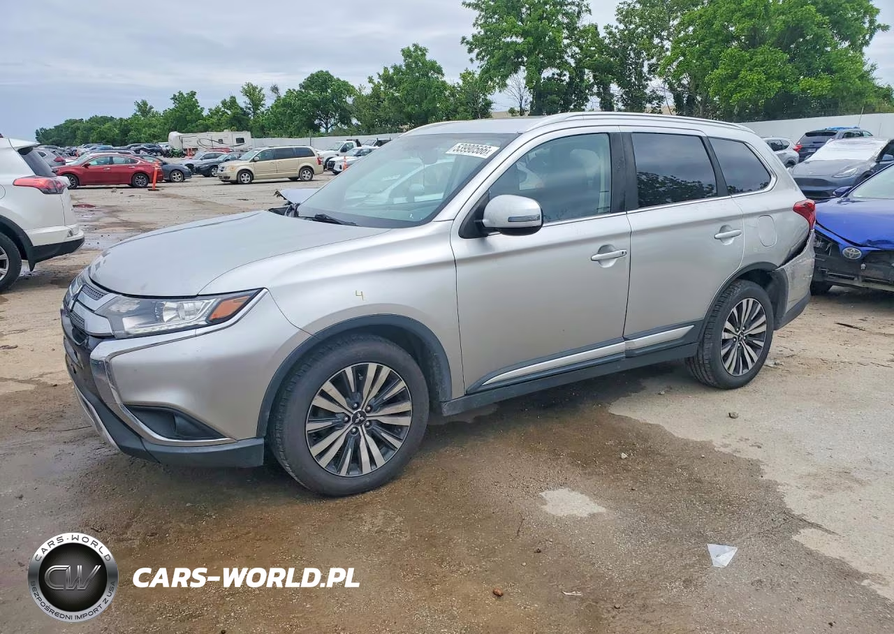 2019 Mitsubishi Outlander Se – zdjęcie 1 z 13