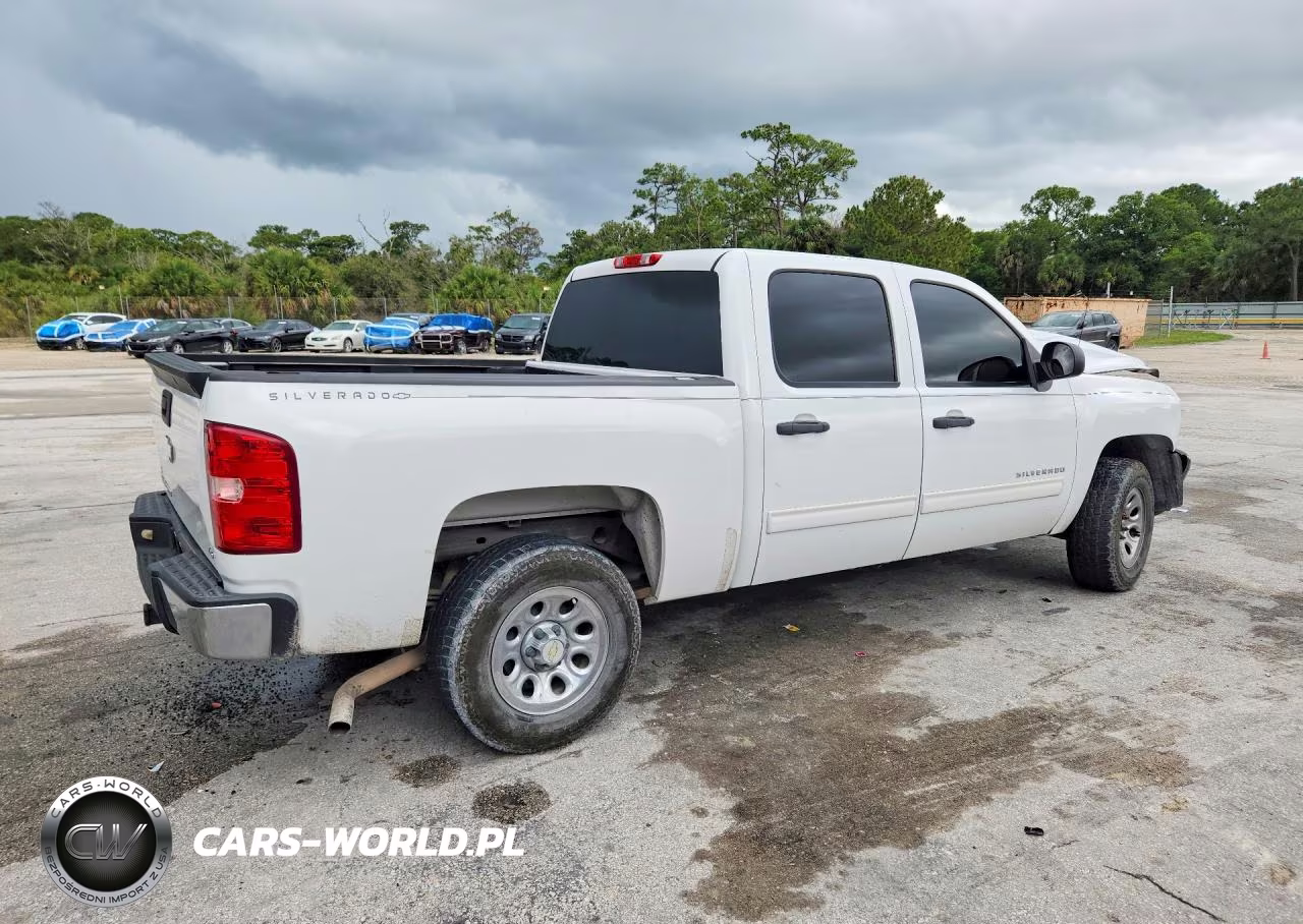 2012 Chevrolet Silverado C1500 Ls VIN:3GCPCREA6CG229715 - 3