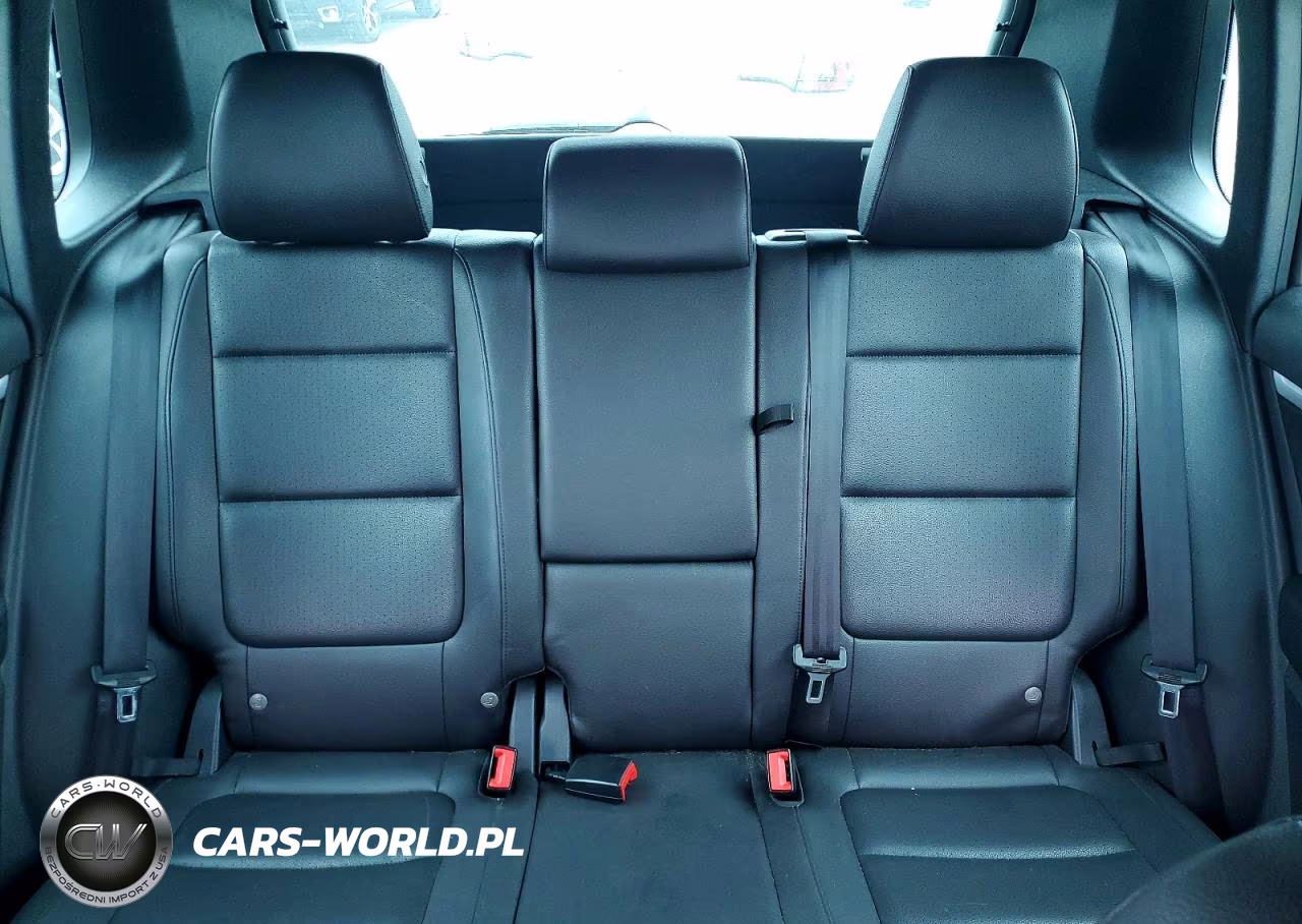 2016 Volkswagen Tiguan S VIN:WVGBV7AX5GW011982 - 10
