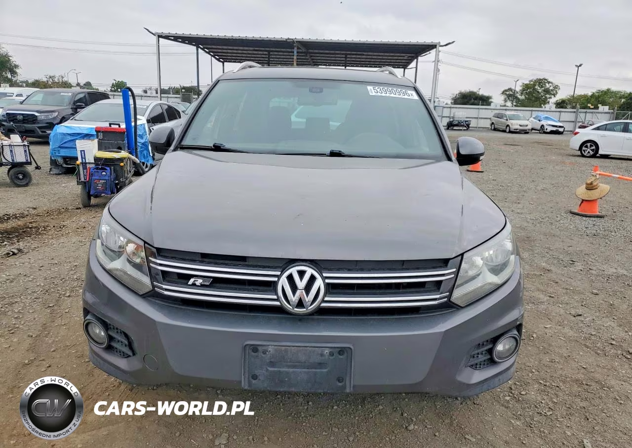 2016 Volkswagen Tiguan S VIN:WVGBV7AX5GW011982 - 5