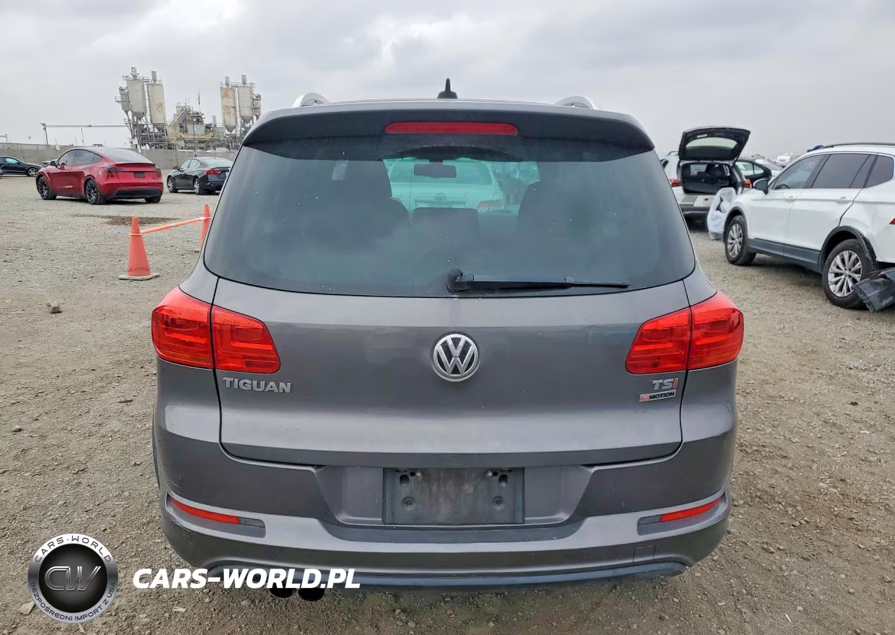 2016 Volkswagen Tiguan S VIN:WVGBV7AX5GW011982 - 6
