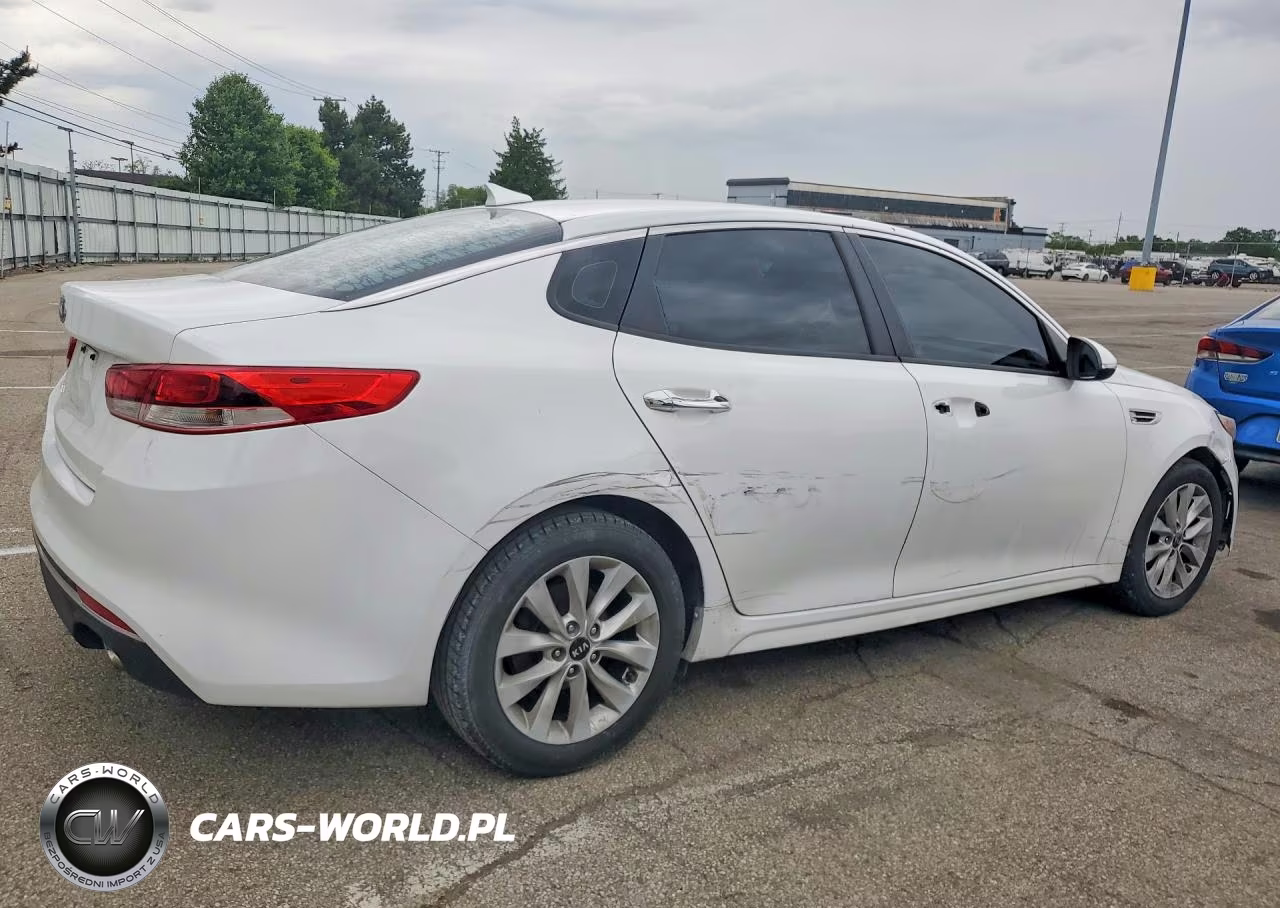 2017 Kia Optima Lx VIN:5XXGT4L31HG121956 - 3
