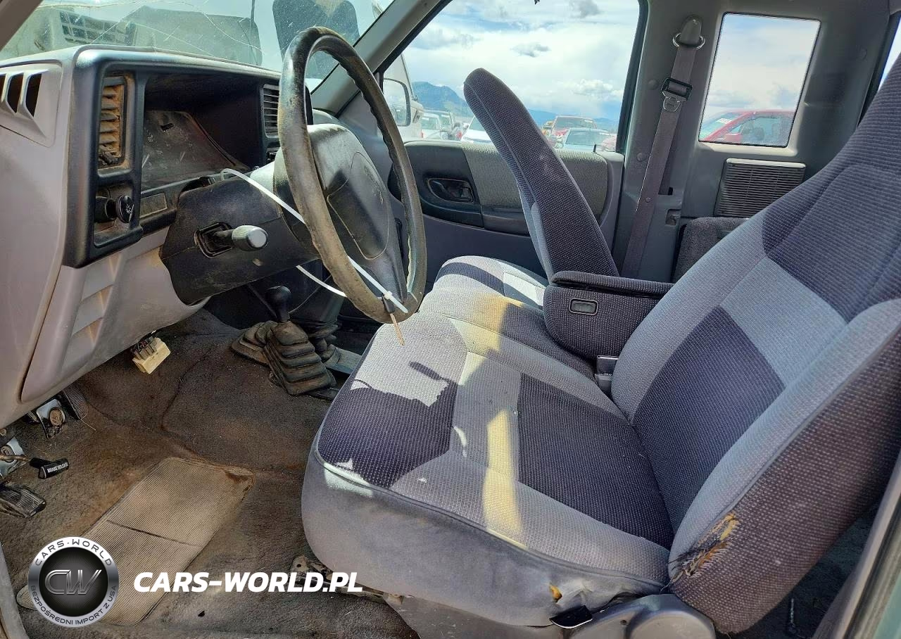 1994 Mazda B3000 Cab Plus VIN:4F4CR17U3RTM87182 - 7