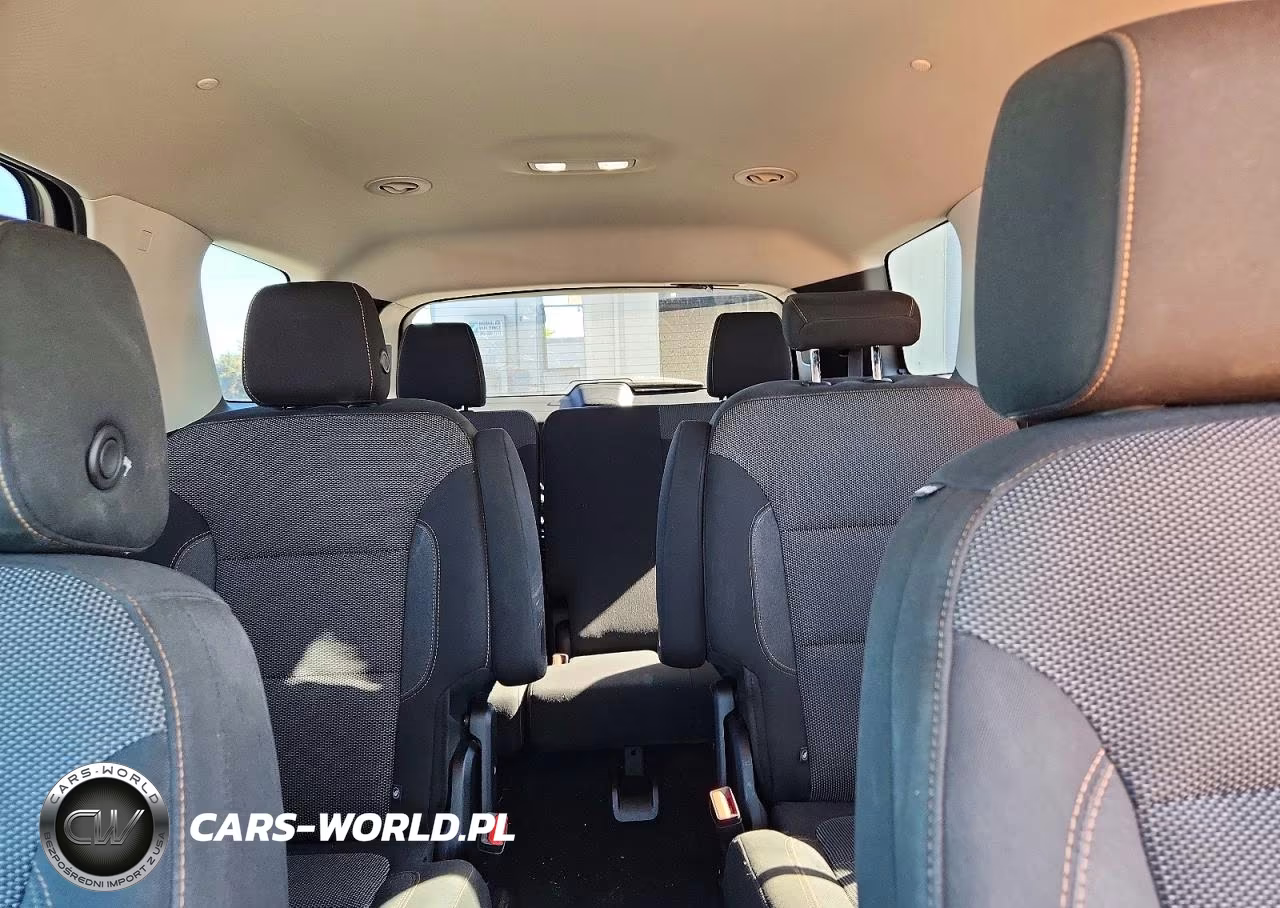 2018 Chevrolet Traverse Lt VIN:1GNEVGKW8JJ191896 - 10
