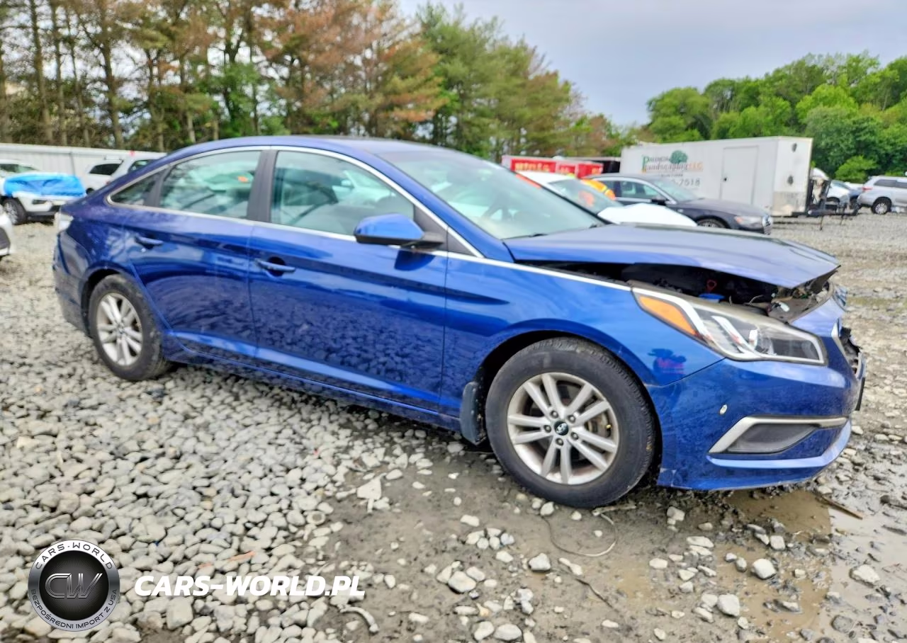 2017 Hyundai Sonata Se VIN:5NPE24AF0HH573375 - 4