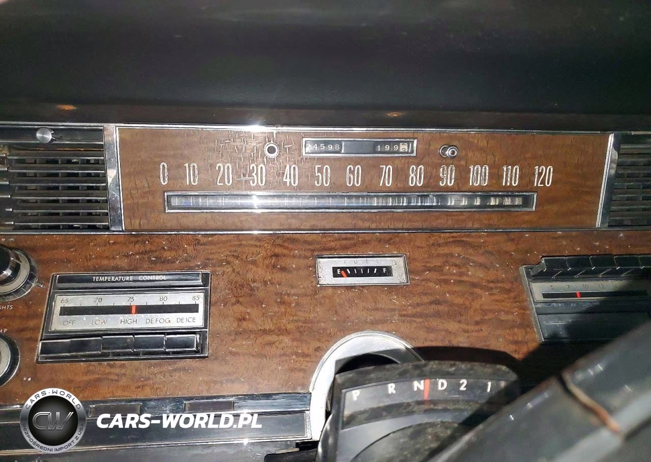 1968 Lincoln-Continental Continenta VIN:8Y82G810970 - 9