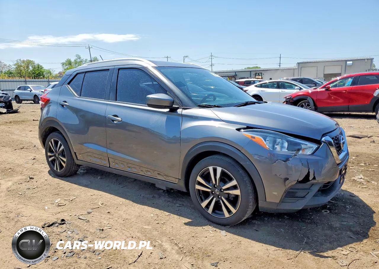 2019 Nissan Kicks Sv VIN:3N1CP5CU3KL542304 - 4
