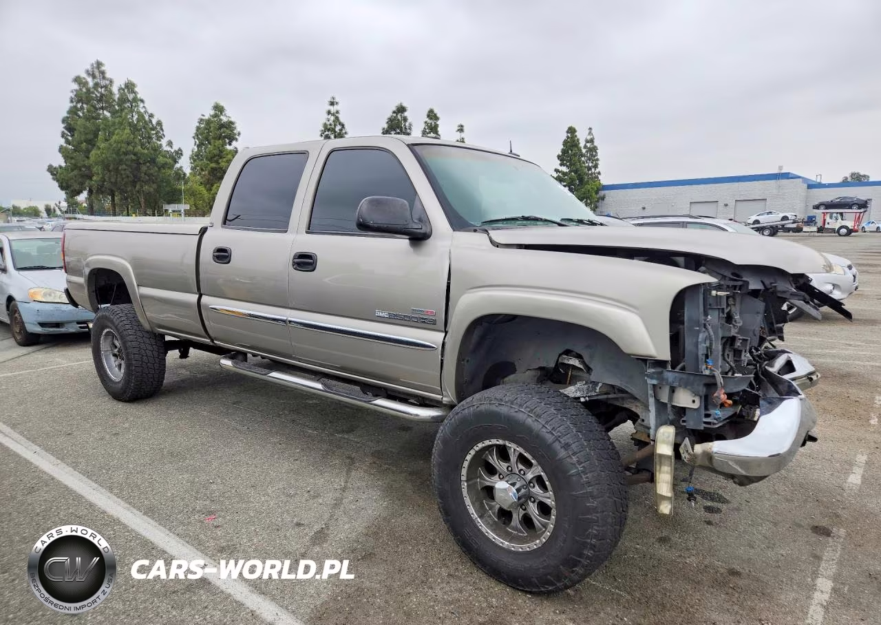 2003 GMC Sierra C2500 Heavy Duty VIN:1GTHC23173F155799 - 4
