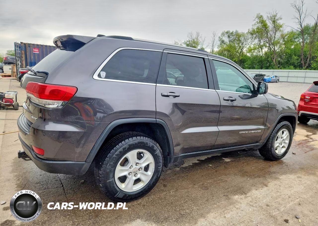 2015 Jeep Grand Cherokee Laredo VIN:1C4RJFAG1FC845093 - 3