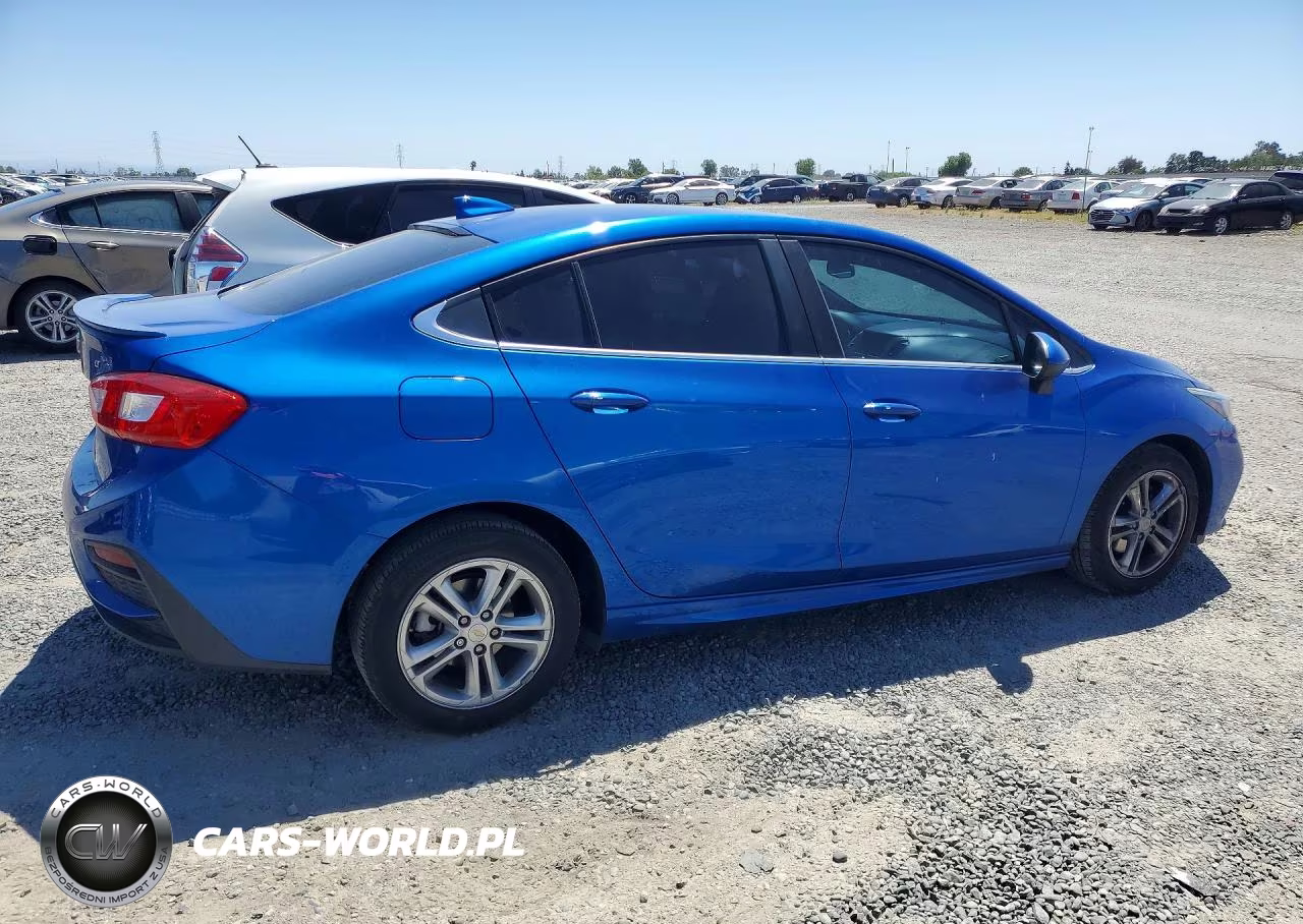 2017 Chevrolet Cruze Lt VIN:1G1BE5SM6H7210993 - 3