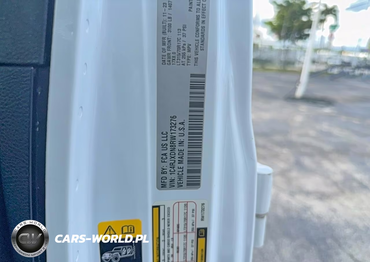 2024 Jeep Wrangler Sport VIN:1C4RJXDN8RW173276 - 10