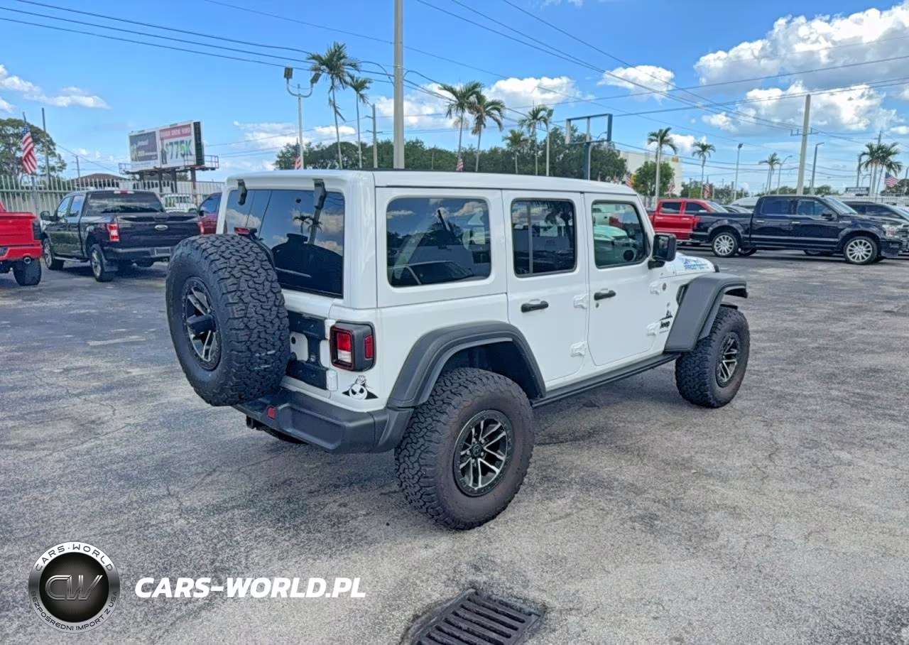 2024 Jeep Wrangler Sport VIN:1C4RJXDN8RW173276 - 4