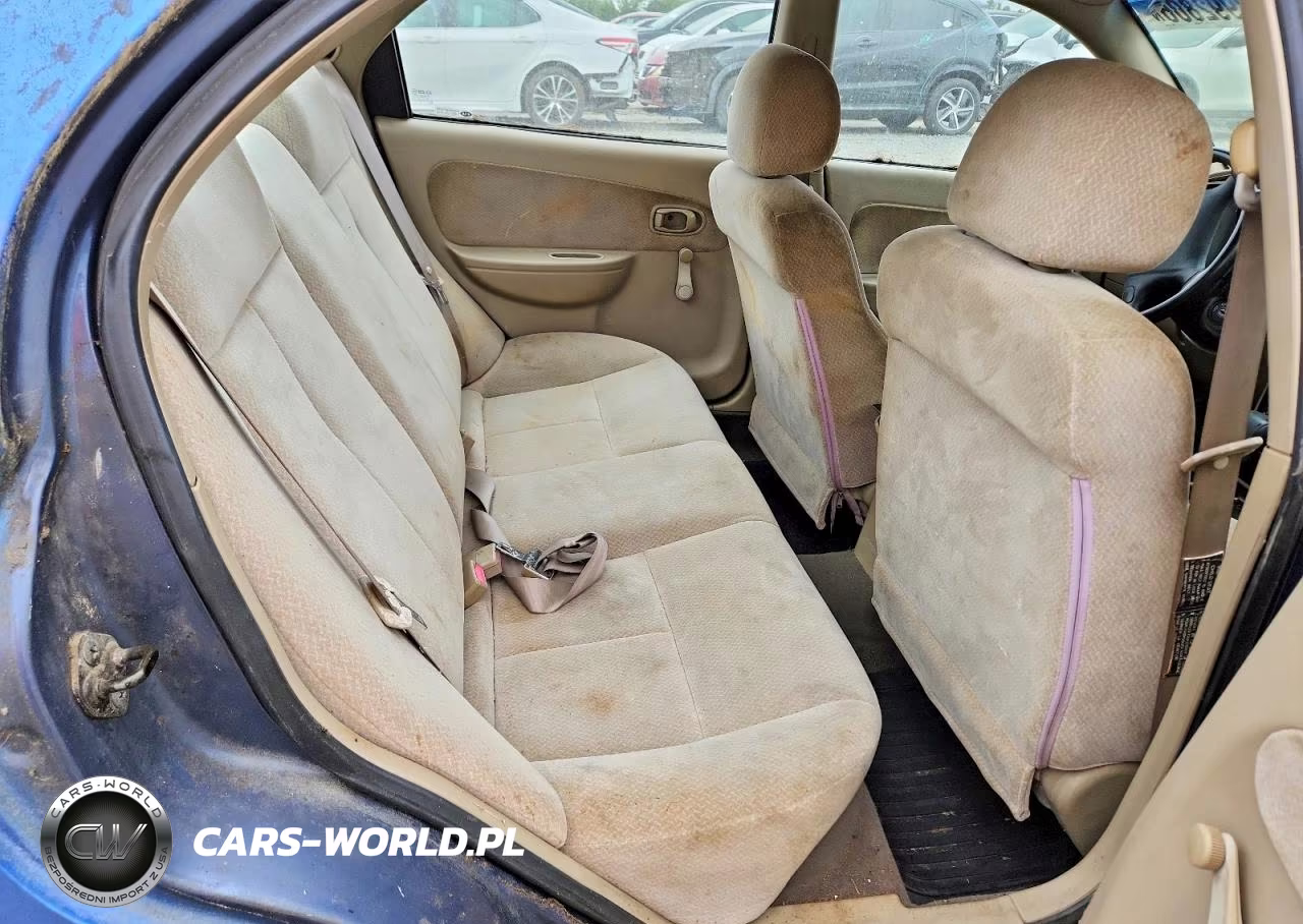 2002 Kia Spectra Base VIN:KNAFB121525117396 - 10
