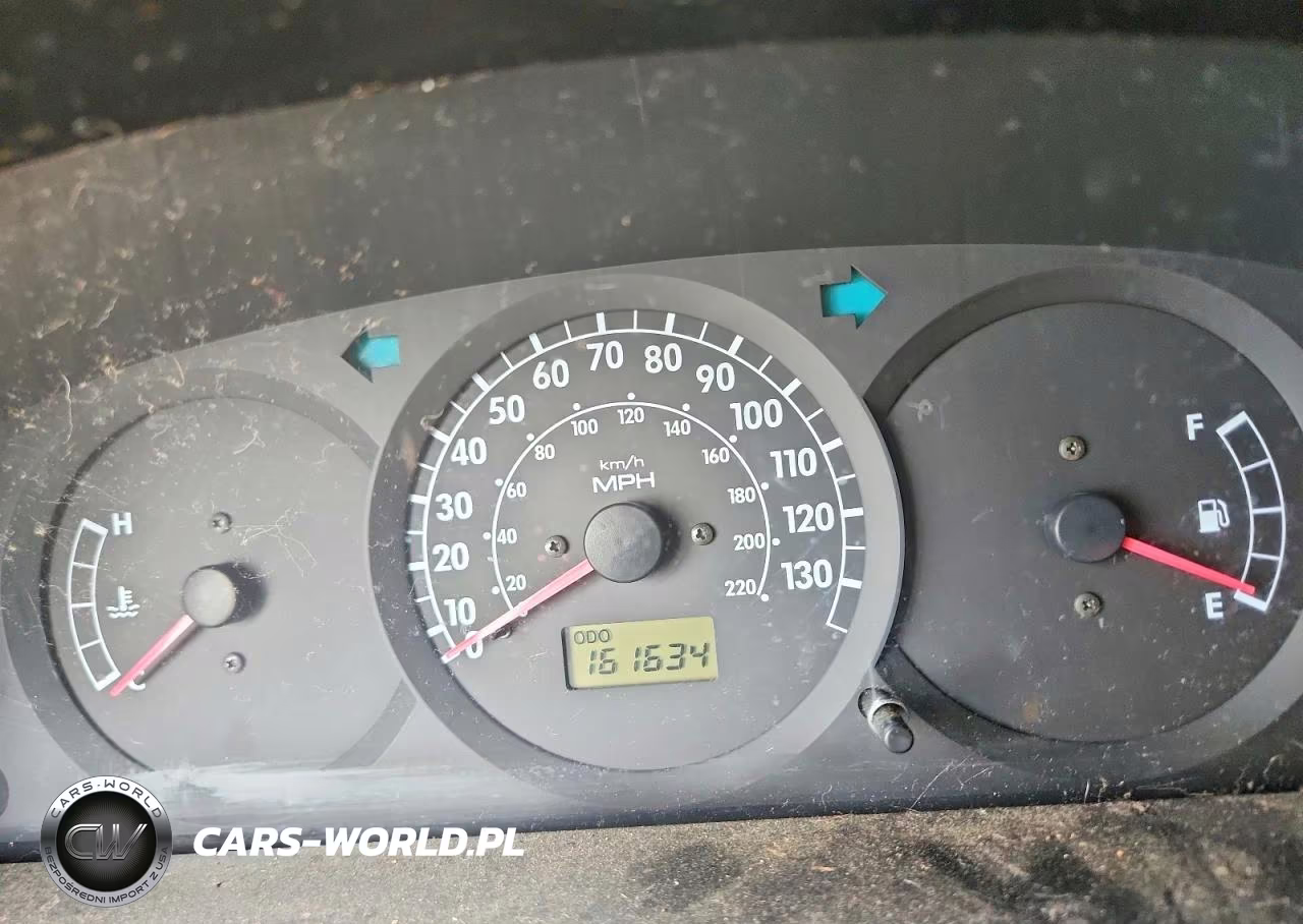 2002 Kia Spectra Base VIN:KNAFB121525117396 - 9