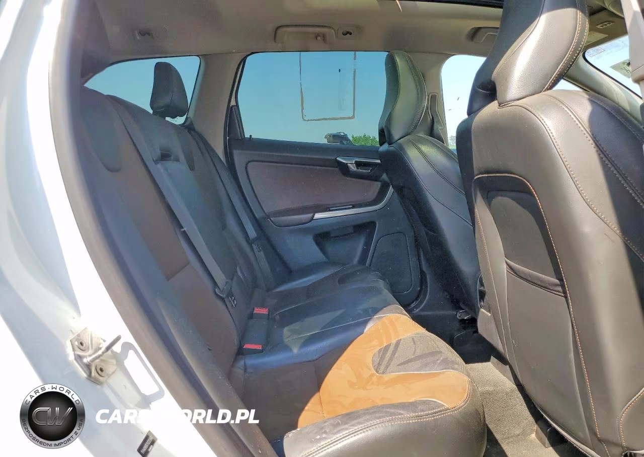 2017 Volvo Xc60 T5 Dynamic VIN:YV440MDR7H2222680 - 11