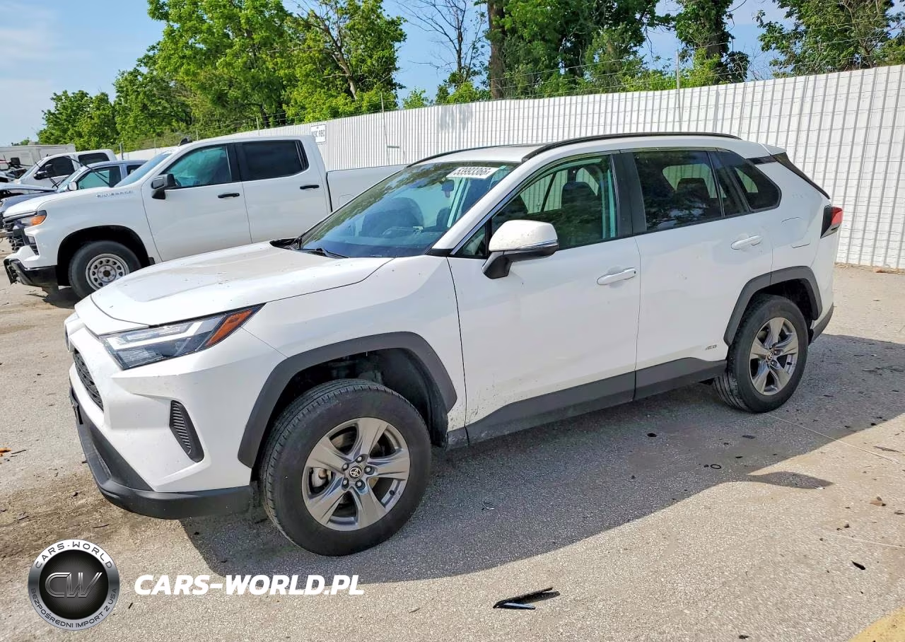 2024 Toyota Rav4 Hybrid Xle – zdjęcie 1 z 13