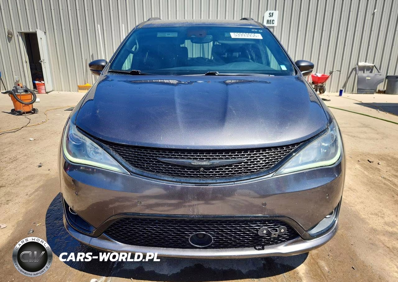2020 Chrysler Pacifica Limited VIN:2C4RC1GG6LR122332 - 5