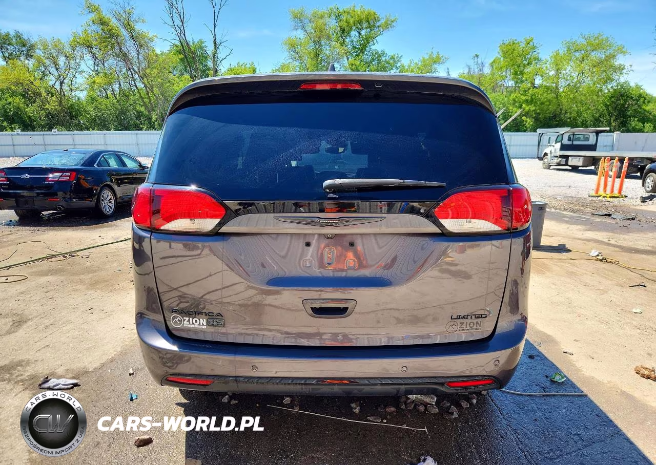 2020 Chrysler Pacifica Limited VIN:2C4RC1GG6LR122332 - 6