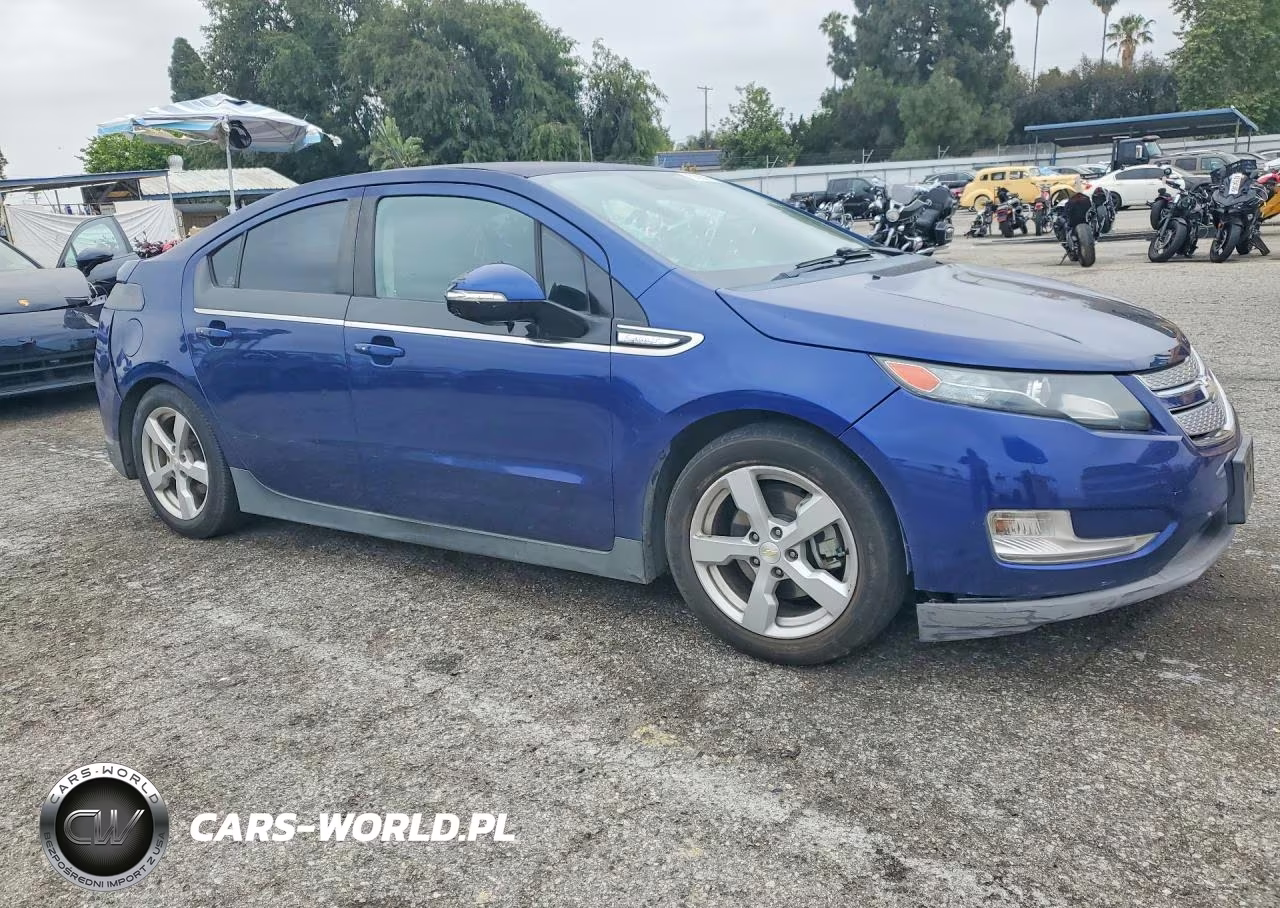 2013 Chevrolet Volt VIN:1G1RE6E48DU116805 - 4