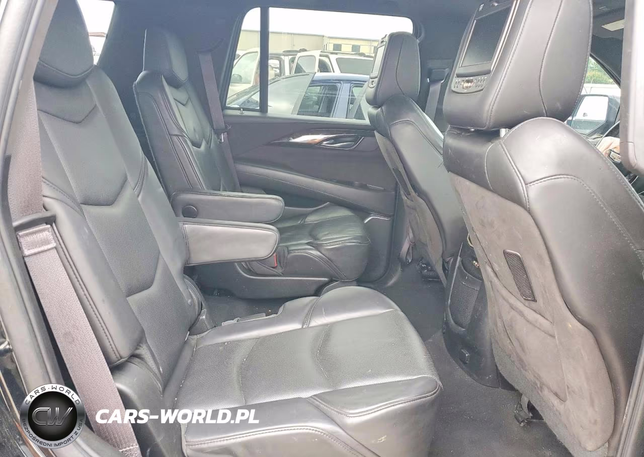 2015 Cadillac Escalade Platinum VIN:1GYS4PKJ0FR584197 - 11
