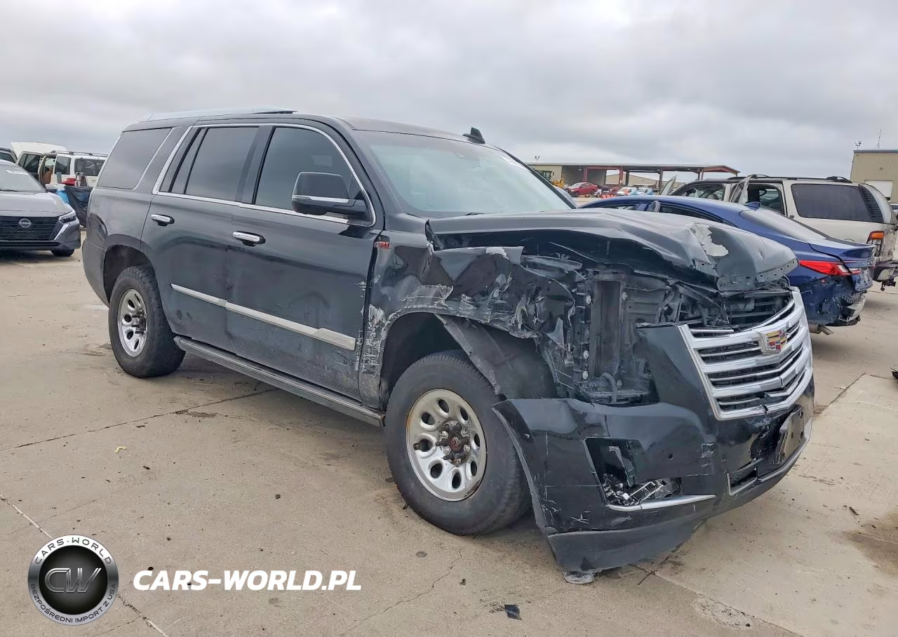 2015 Cadillac Escalade Platinum VIN:1GYS4PKJ0FR584197 - 4