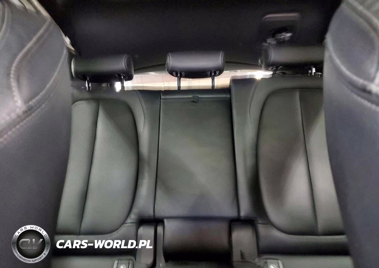 2018 BMW X1 xDrive28I VIN:WBXHT3C36J5L30928 - 10