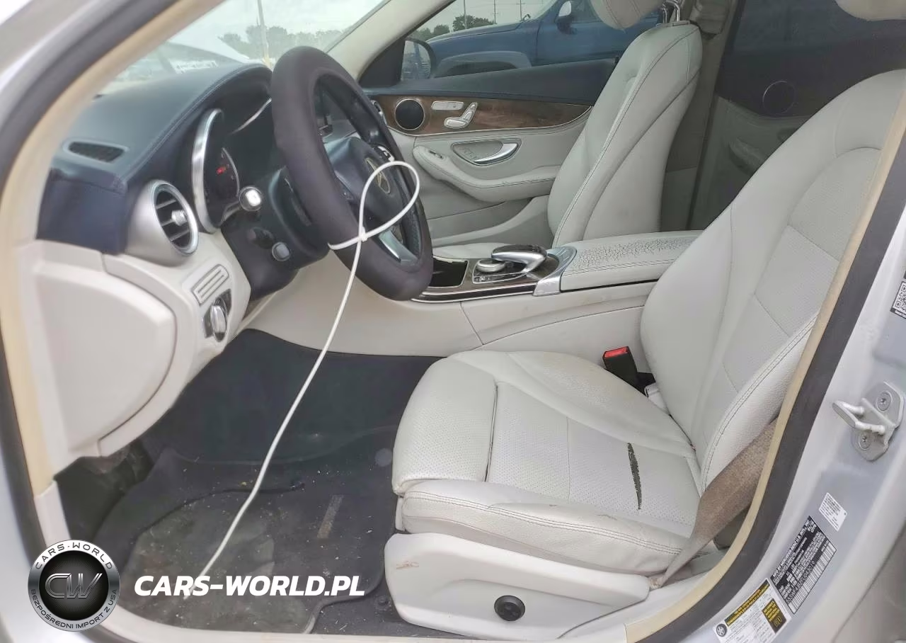 2015 Mercedes-Benz C 300 VIN:55SWF4JB2FU043019 - 7