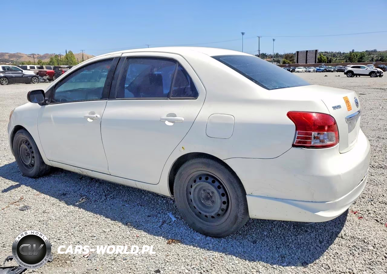 2007 Toyota Yaris Base VIN:JTDBT923671142983 - 2
