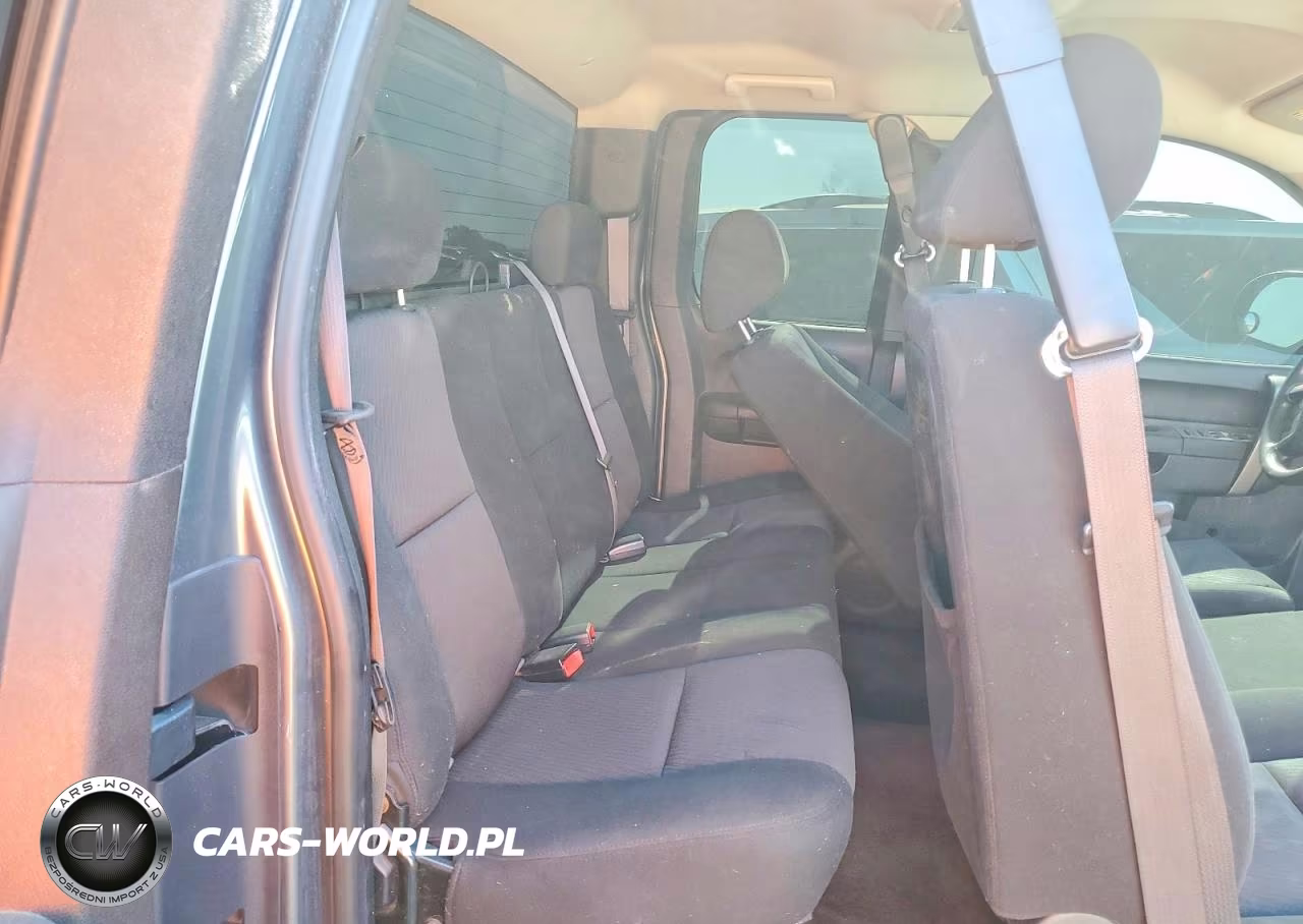 2011 Chevrolet Silverado K1500 Ls VIN:1GCRKREA0BZ330419 - 10