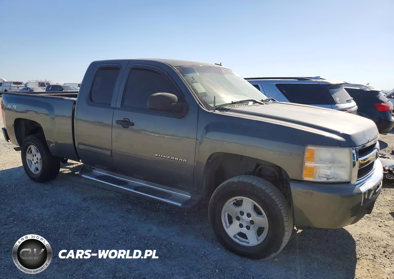 2011 Chevrolet Silverado K1500 Ls VIN:1GCRKREA0BZ330419 - 4