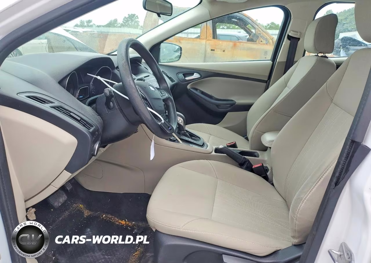 2017 Ford Focus Se VIN:1FADP3K26HL274896 - 7