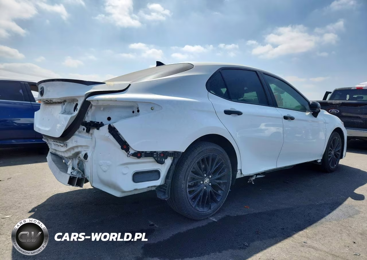2021 Toyota Camry VIN:4T1G11AK0MU460416 - 3