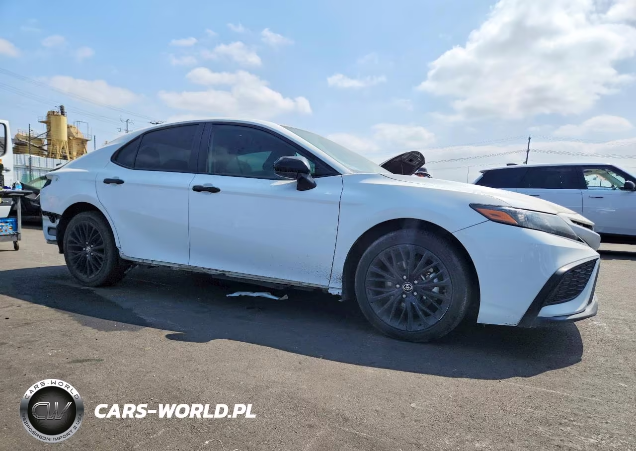 2021 Toyota Camry VIN:4T1G11AK0MU460416 - 4